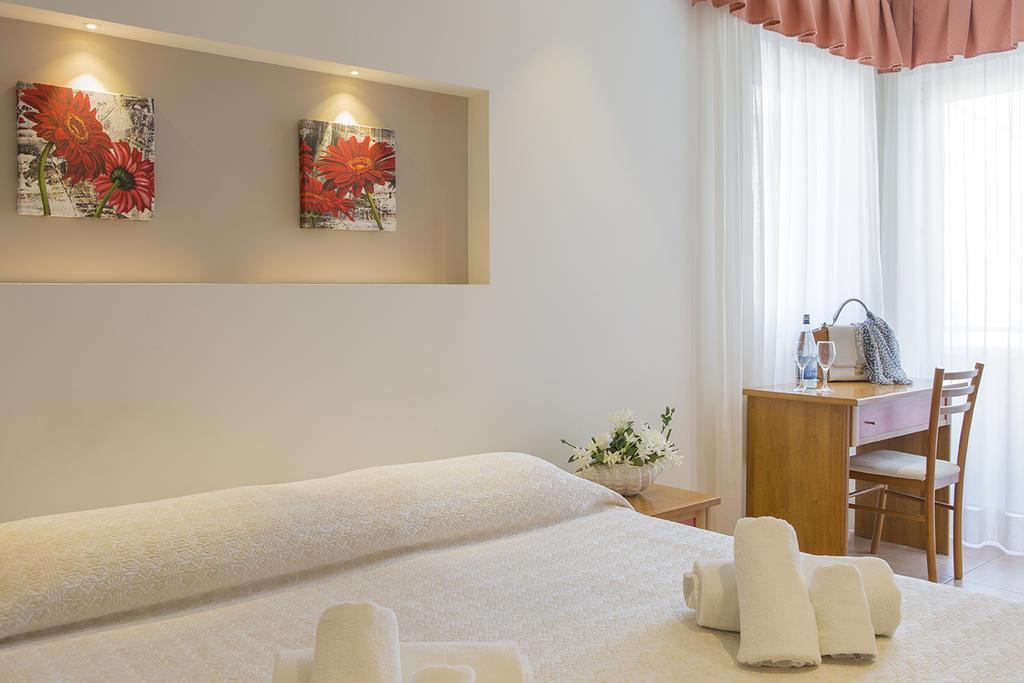 Hotel Pacific Cattolica Luaran gambar