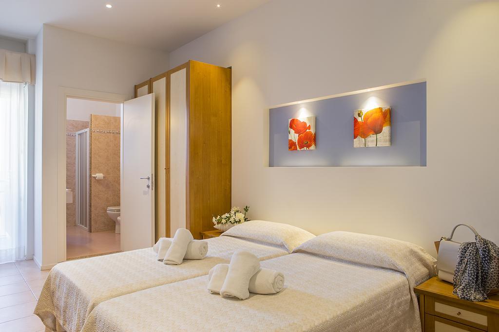 Hotel Pacific Cattolica Luaran gambar