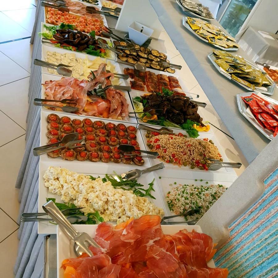 Hotel Pacific Cattolica Luaran gambar